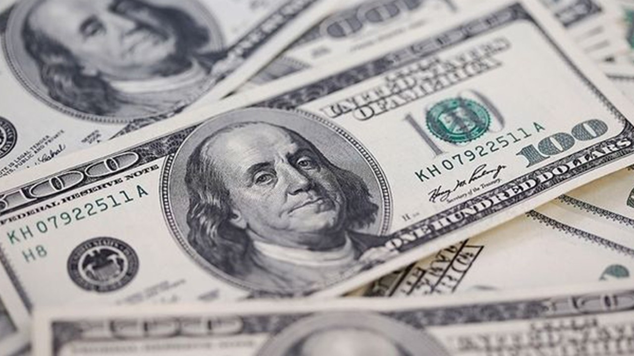 Dolar günü yükselişle 41,68 TL seviyesinden kapattı. Dolar günü yükselişle 41,68 TL seviyesinden kapattı.