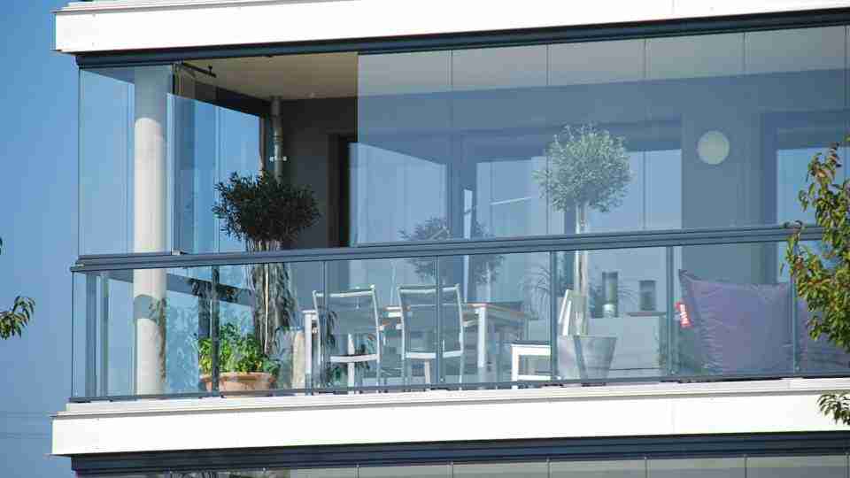 Cam Balkon Fiyatları 2024: En Uygun Cam Balkon Modelleri Cam Balkon Fiyatları 2024: En Uygun Cam Balkon Modelleri