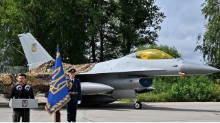 F-16'lar Ukrayna'da resmen havalandı! Zelenskiy poz verdi, konum bilinmiyor