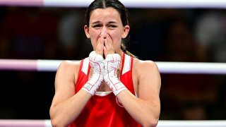 Milli boksörümüz Hatice Akbaş Paris 2024'te finale yükseldi!