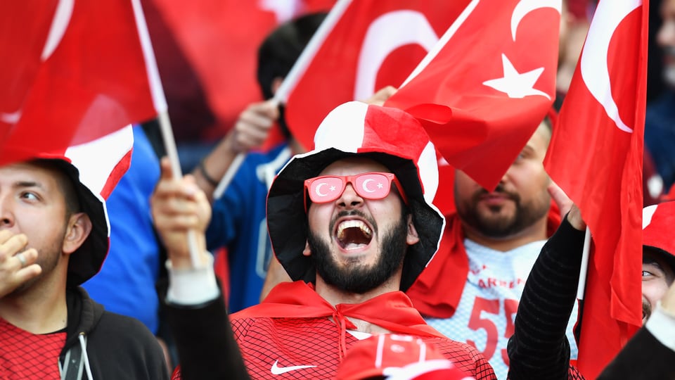 İtalya'dan skandal karar: Türk taraftarlar ülkeye alınmayacak!